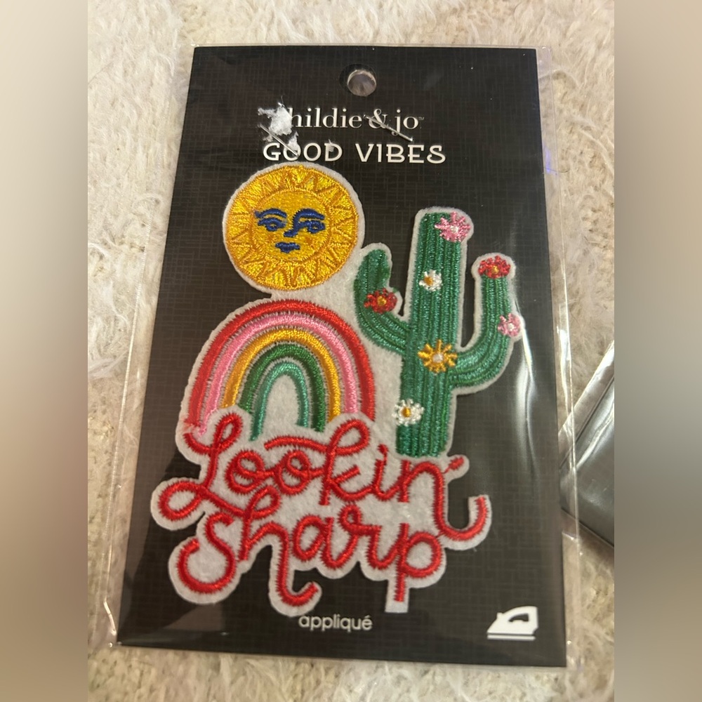 hildie & jo "Good Vibes" Appliqué Patch Set - Multicolor
